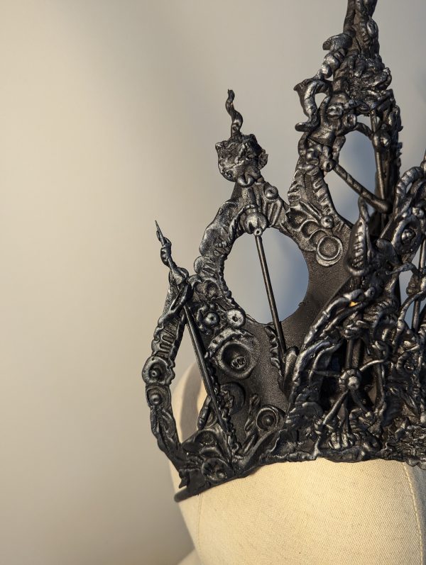 Gothic pomeranian crown - Image 3